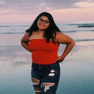 Meet your Posher, Ariana